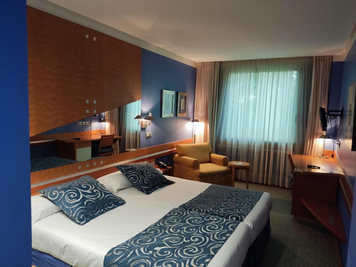 Double Room,1436494642:JPEG